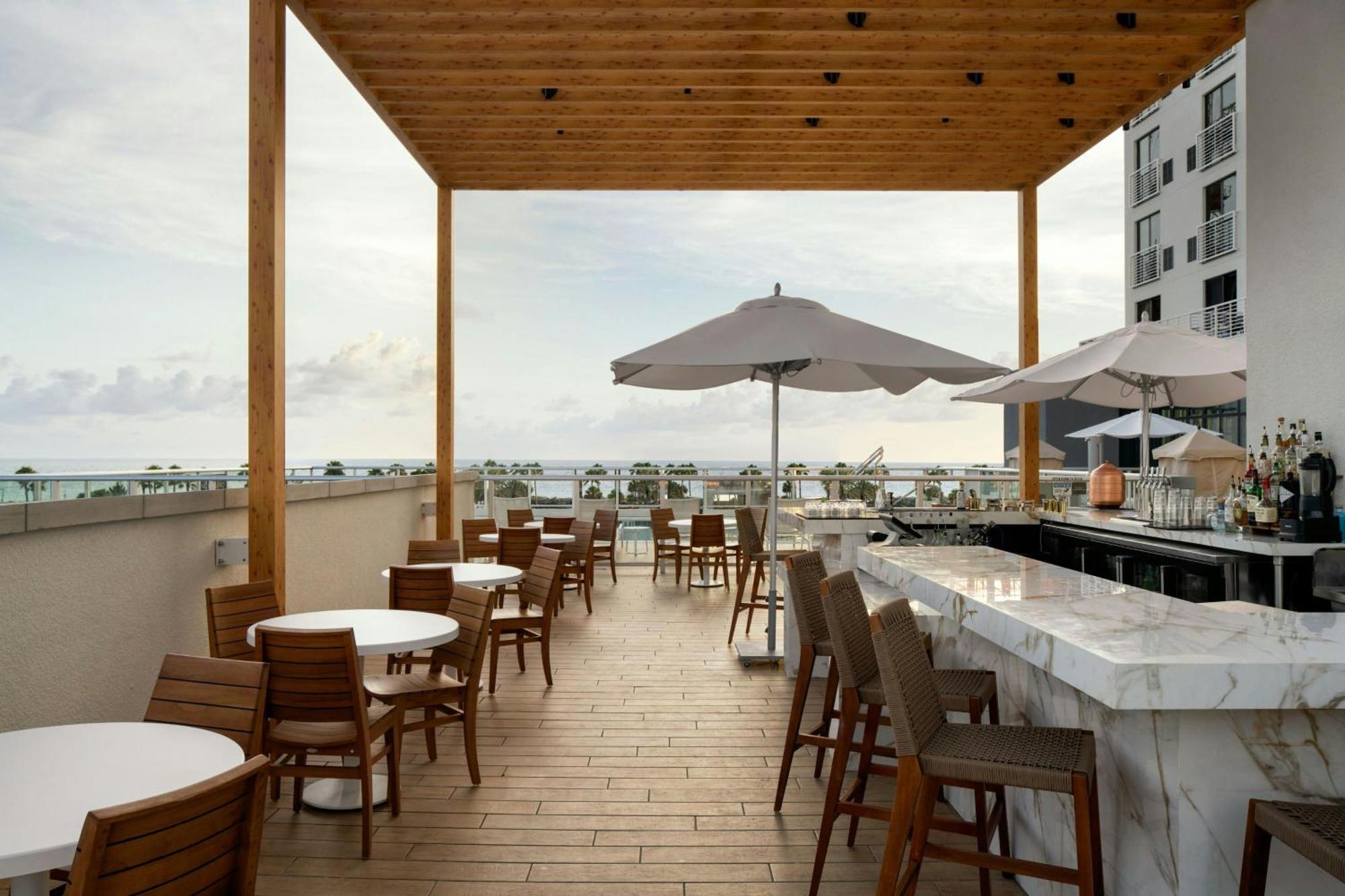 Ac By Marriott Hotel Clearwater Beach